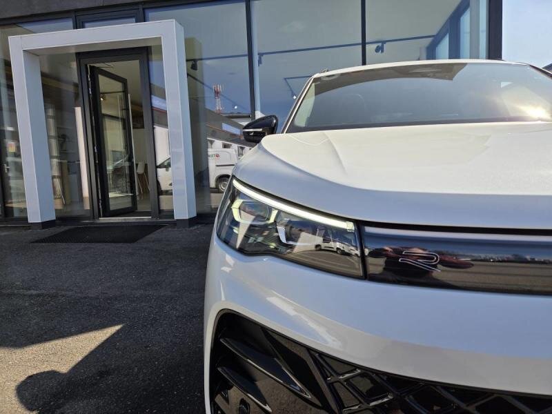 Volkswagen Tiguan SUV 2,0 l 195 kw