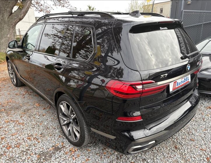 BMW X7 SUV 3,0 l 294 kw