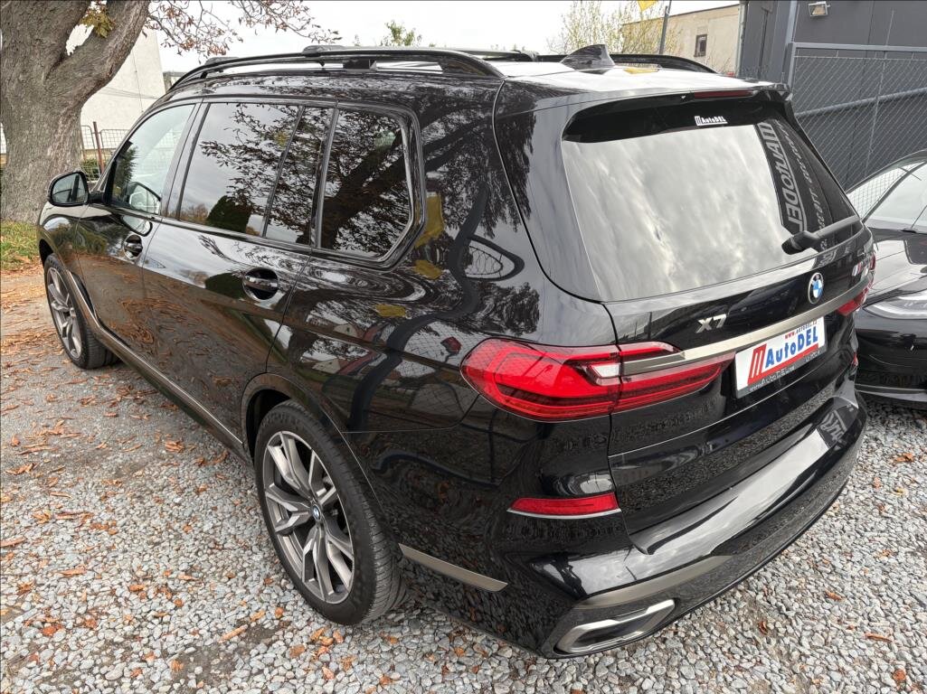 BMW X7 SUV 3,0 l 294 kw