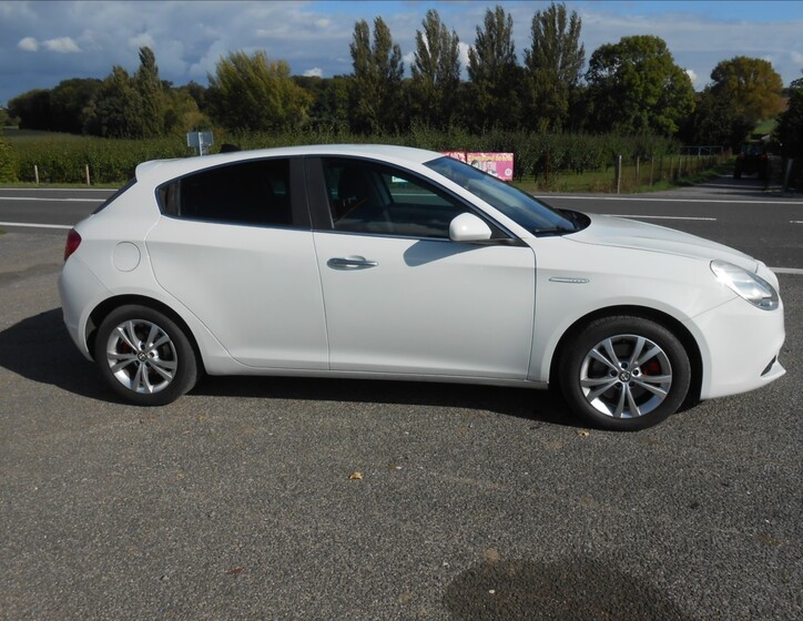 Alfa Romeo Giulietta 5