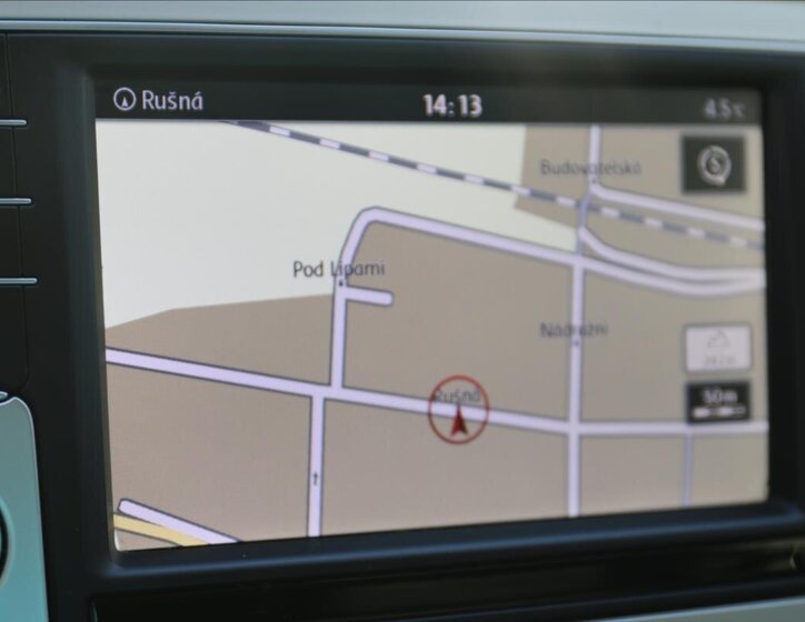 Volkswagen Passat Sedan / Limuzína 2,0 l 110 kw