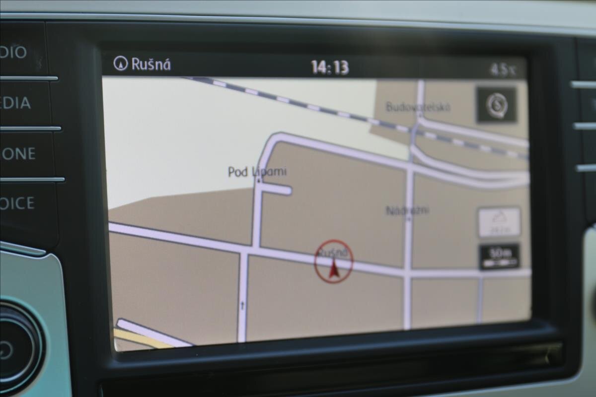 Volkswagen Passat Sedan / Limuzína 2,0 l 110 kw