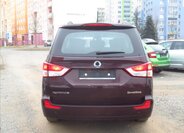 SsangYong Rodius VAN-Minibus 2,0 l 114 kw