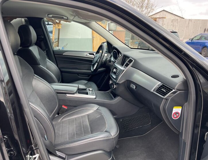 Mercedes-Benz Třídy M SUV / Terénní 3,0 l 190 kw