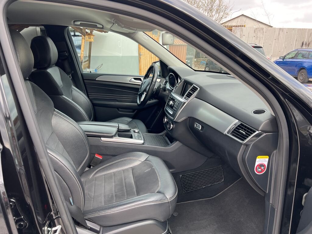 Mercedes-Benz Třídy M SUV / Terénní 3,0 l 190 kw