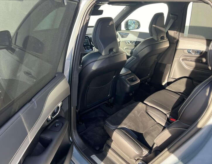 Volvo XC90 SUV / Terénní 2,0 l 173 kw