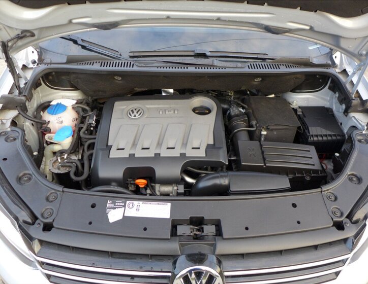 Volkswagen Touran Kombi 1,6 l 77 kw