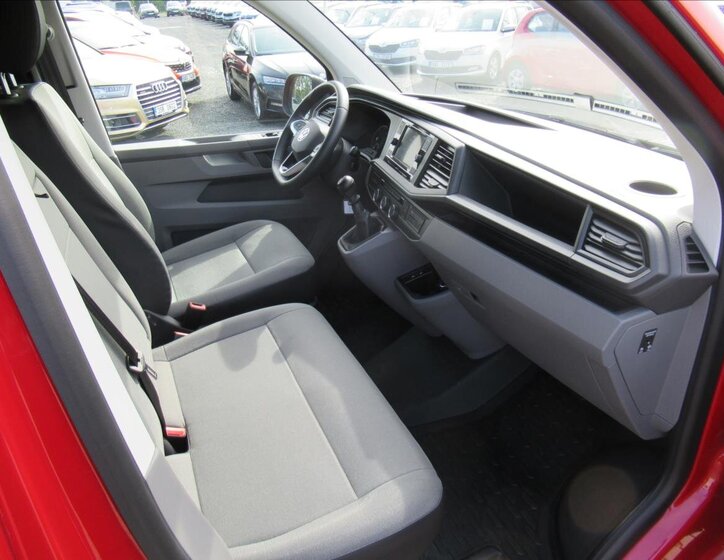 Volkswagen Transporter 16