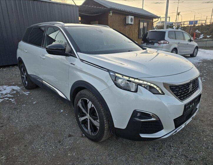Peugeot 5008 3