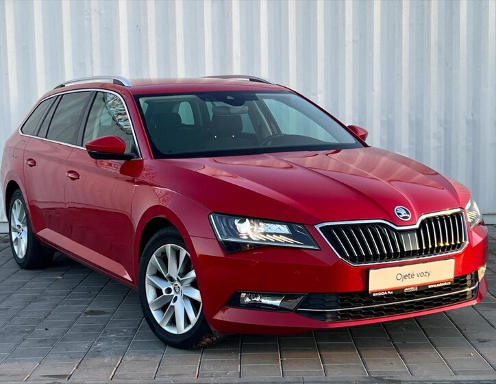 Škoda Superb Kombi 1,5 l 110 kw