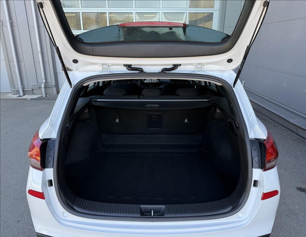 Hyundai i30 Kombi 1,4 l 103 kw