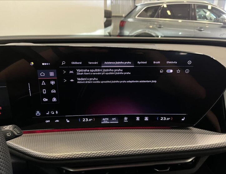 Audi Q5 SUV / Terénní 2,0 l 150 kw