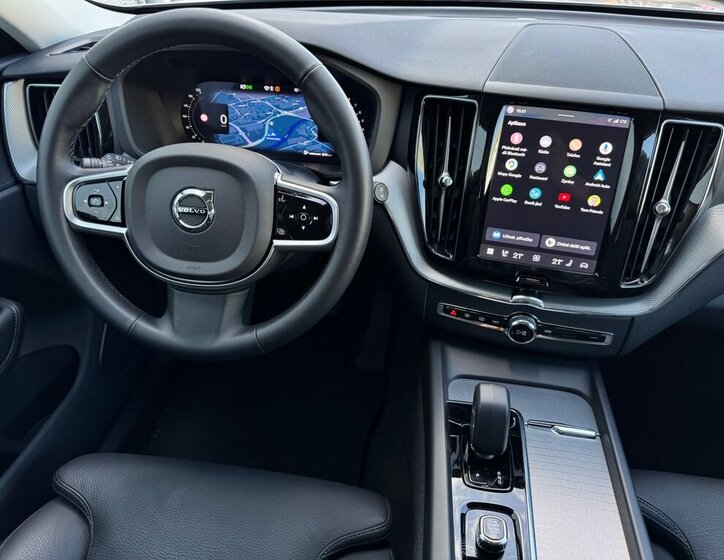 Volvo XC60 SUV / Terénní 2,0 l 184 kw