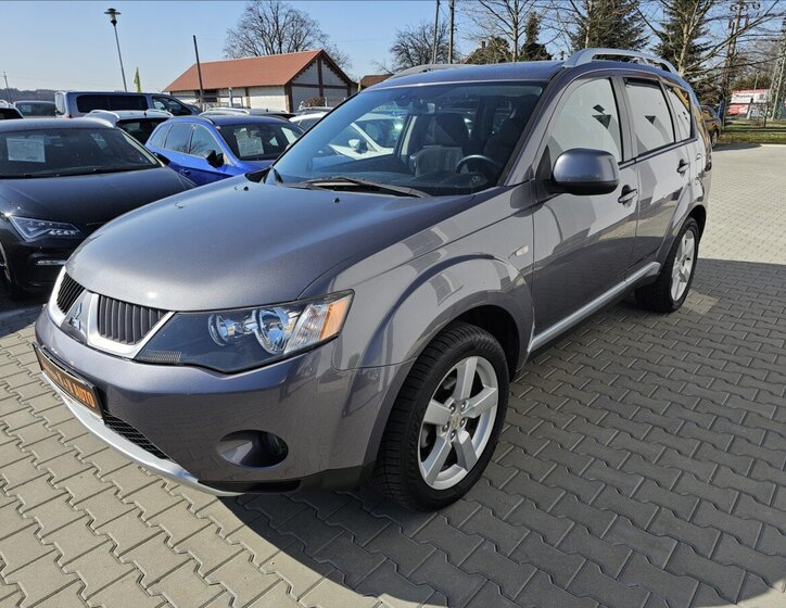 Mitsubishi Outlander SUV / Terénní 2,2 l 115 kw