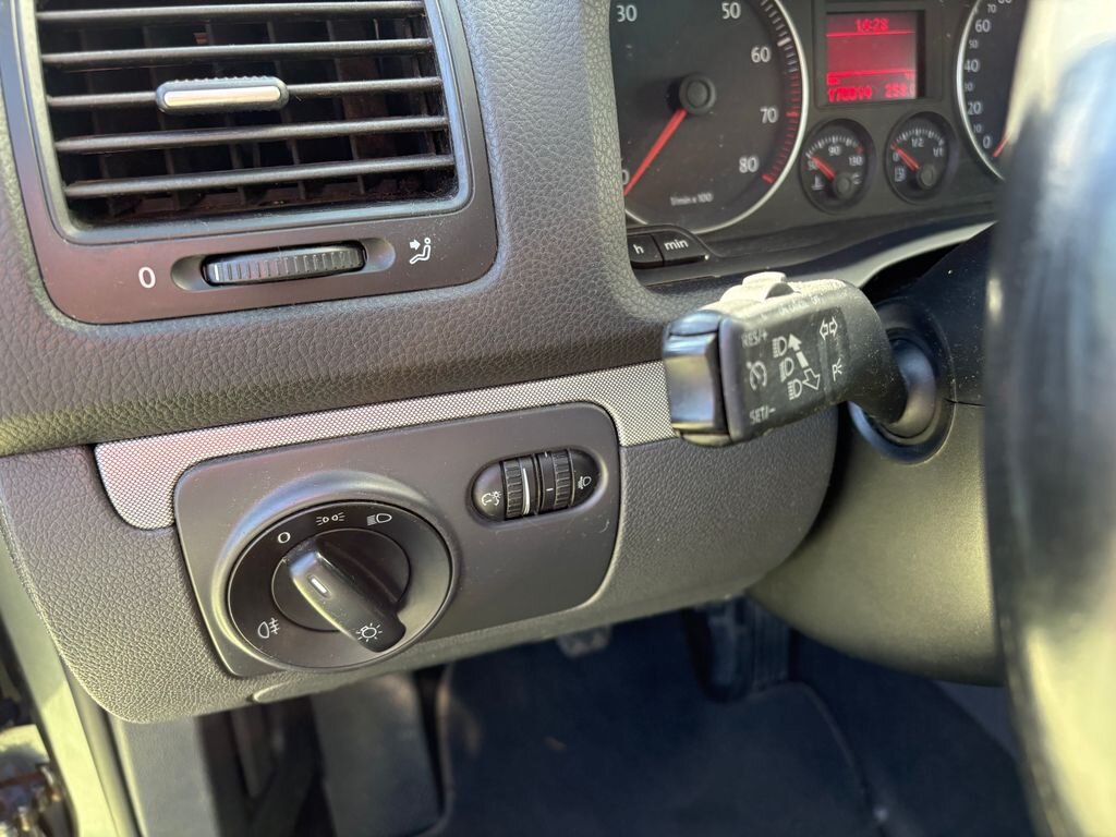 Volkswagen Golf Kombi 1,6 l 75 kw