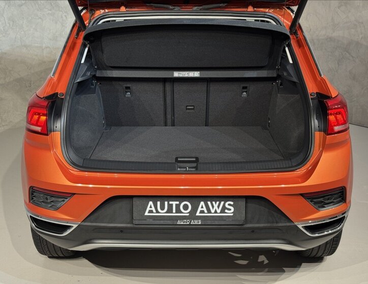Volkswagen T-Roc SUV 1,5 l 110 kw