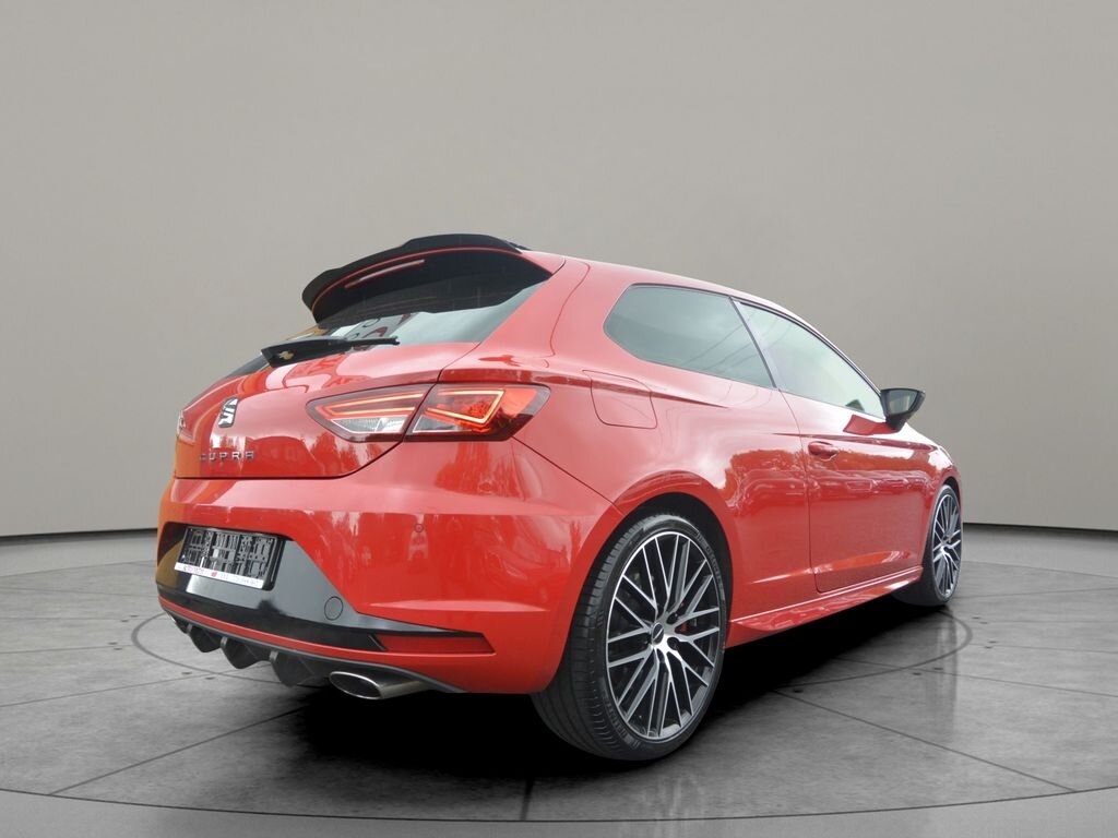 Seat Leon Hatchback 2,0 l 206 kw