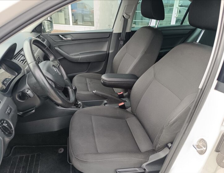 Škoda Rapid Liftback 1,2 l 63 kw