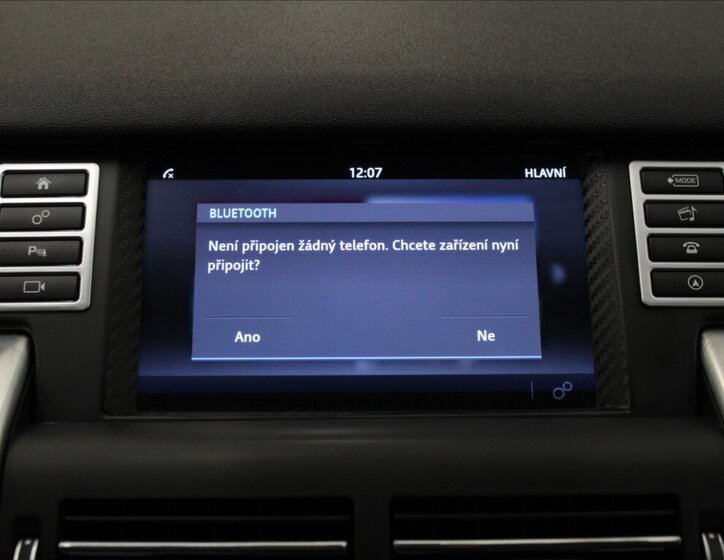 Land Rover Discovery Sport SUV 2,0 l 110 kw