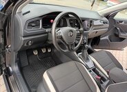 Volkswagen T-Roc SUV / Terénní 1,5 l 110 kw