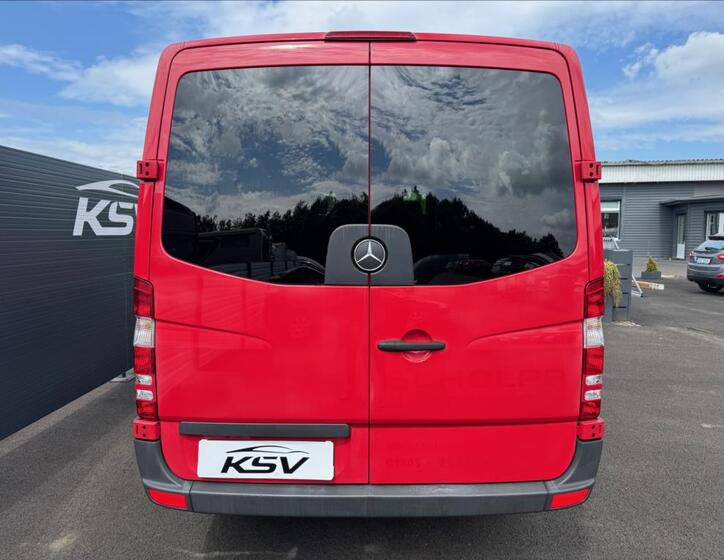 Mercedes-Benz Sprinter 8