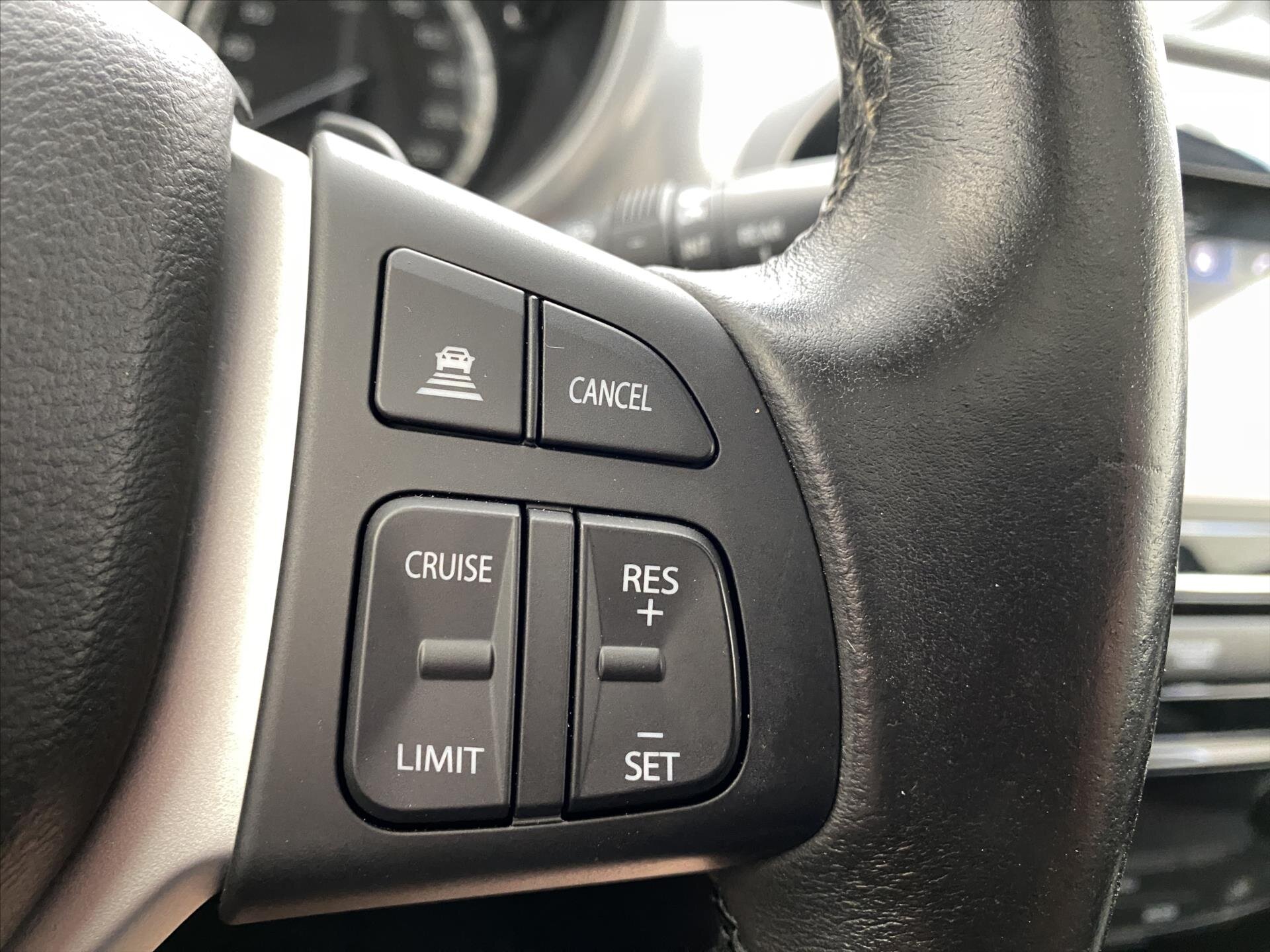 Suzuki Vitara SUV / Terénní 1,6 l 88 kw