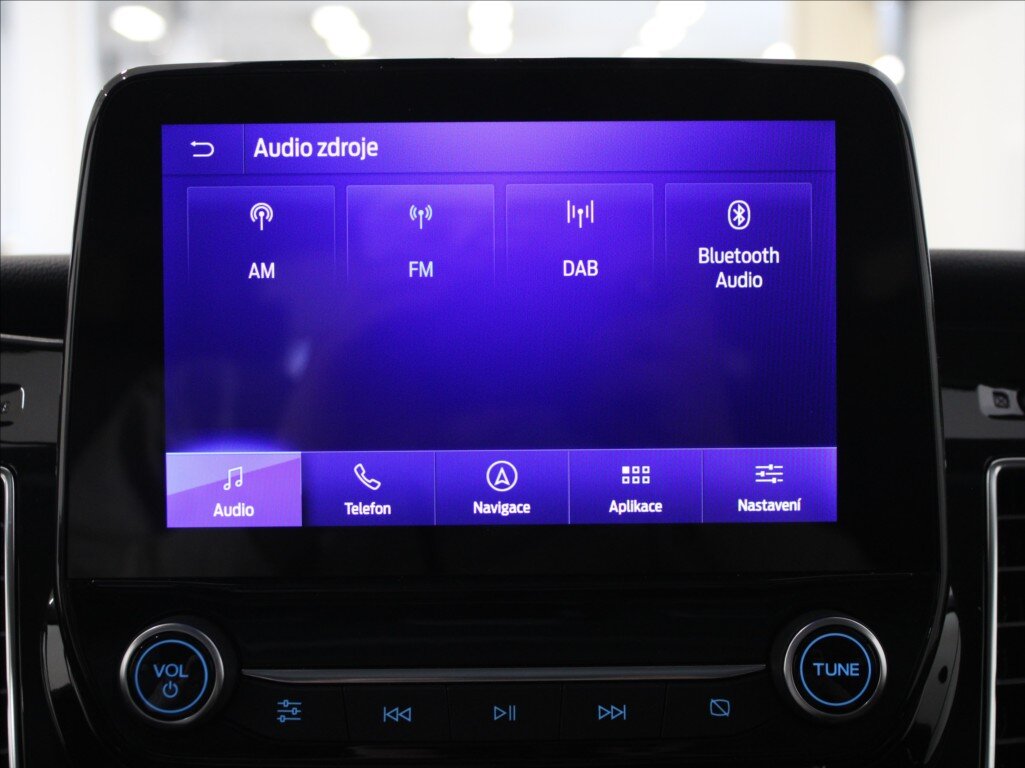 Ford Tourneo Custom MPV 2,0 l 125 kw