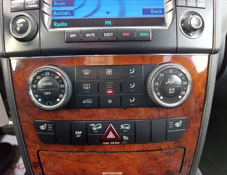 Mercedes-Benz Třídy M SUV 3,0 l 165 kw