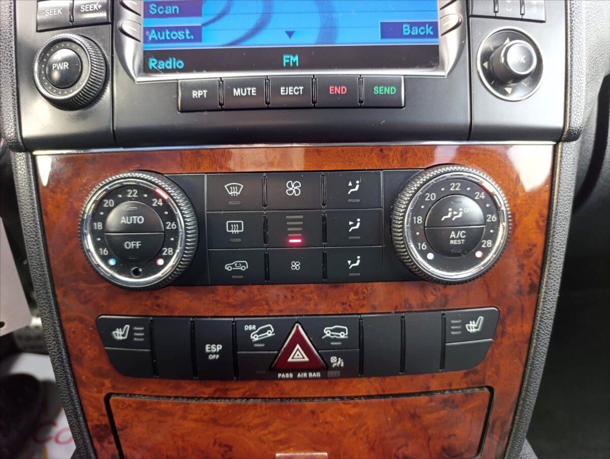 Mercedes-Benz Třídy M SUV 3,0 l 165 kw