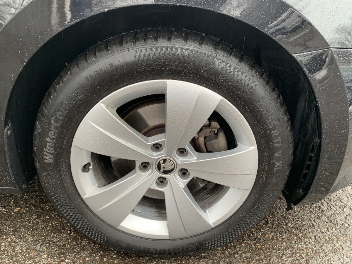 Škoda Superb Liftback 1,5 l 110 kw