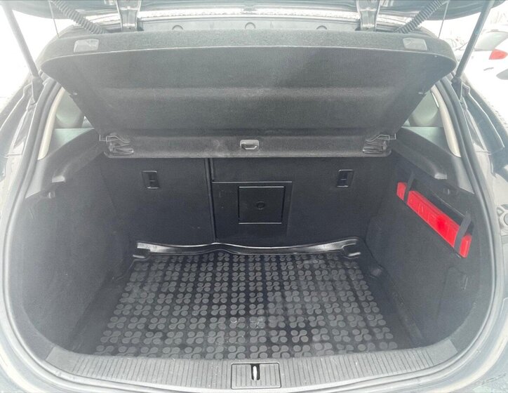 Opel Astra Hatchback 1,6 l 81 kw