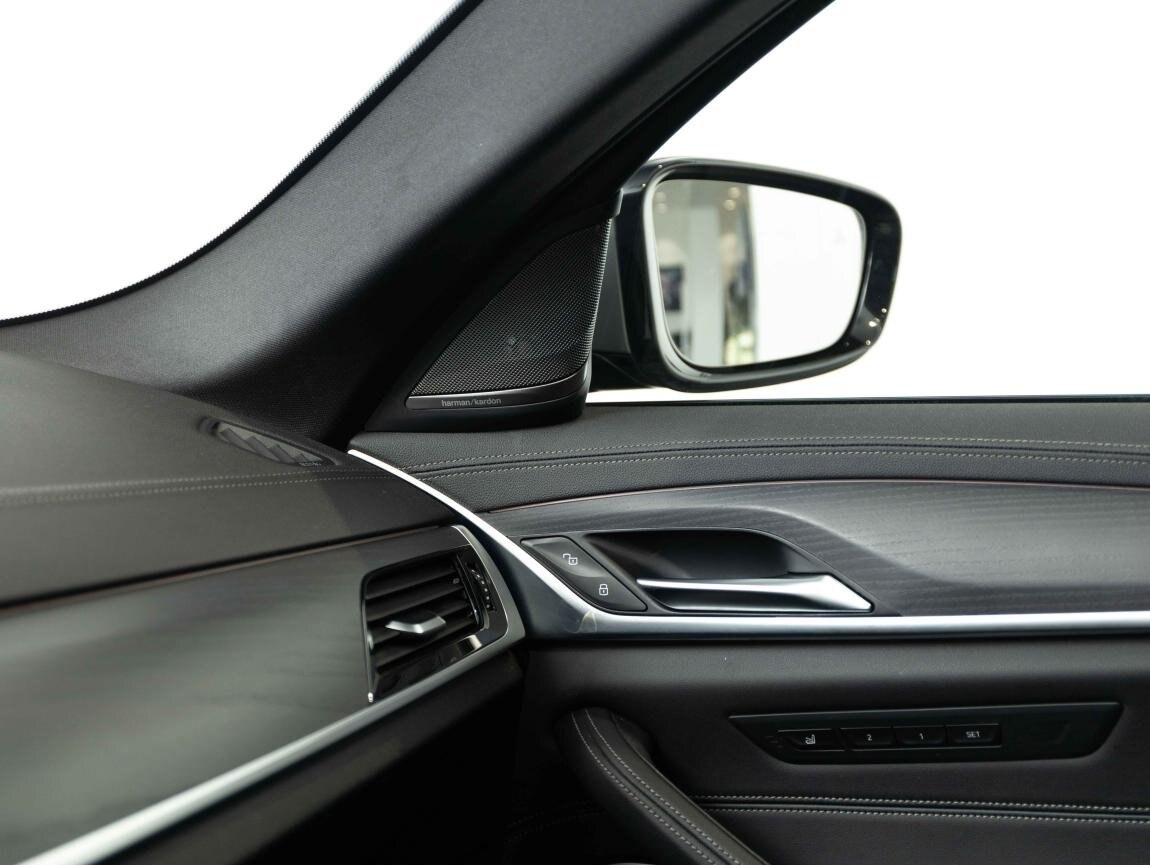 BMW Řada 5 Sedan / Limuzína 4,4 l 390 kw