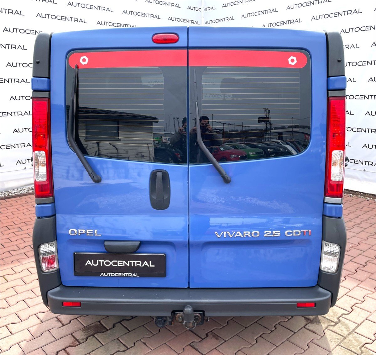 Opel Vivaro MPV 2,5 l 107 kw