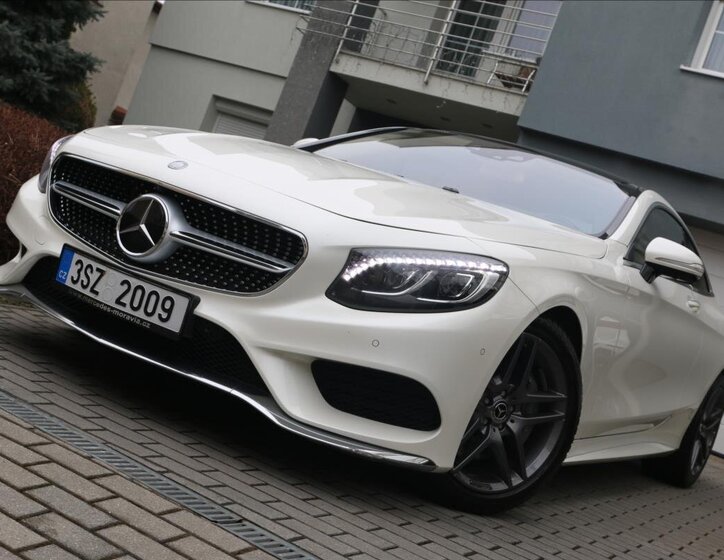 Mercedes-Benz Třídy S Kupé 4,7 l 335 kw