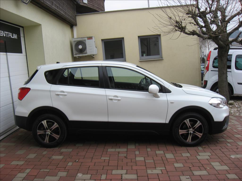 Suzuki S-Cross