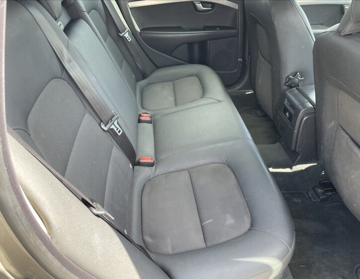 Volvo V70 Kombi 2,0 l 100 kw