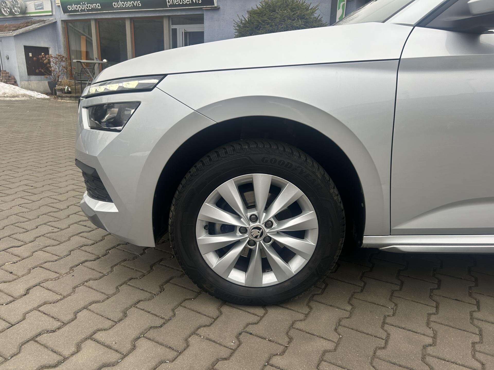 Škoda Kamiq Hatchback 999,0 85 kw