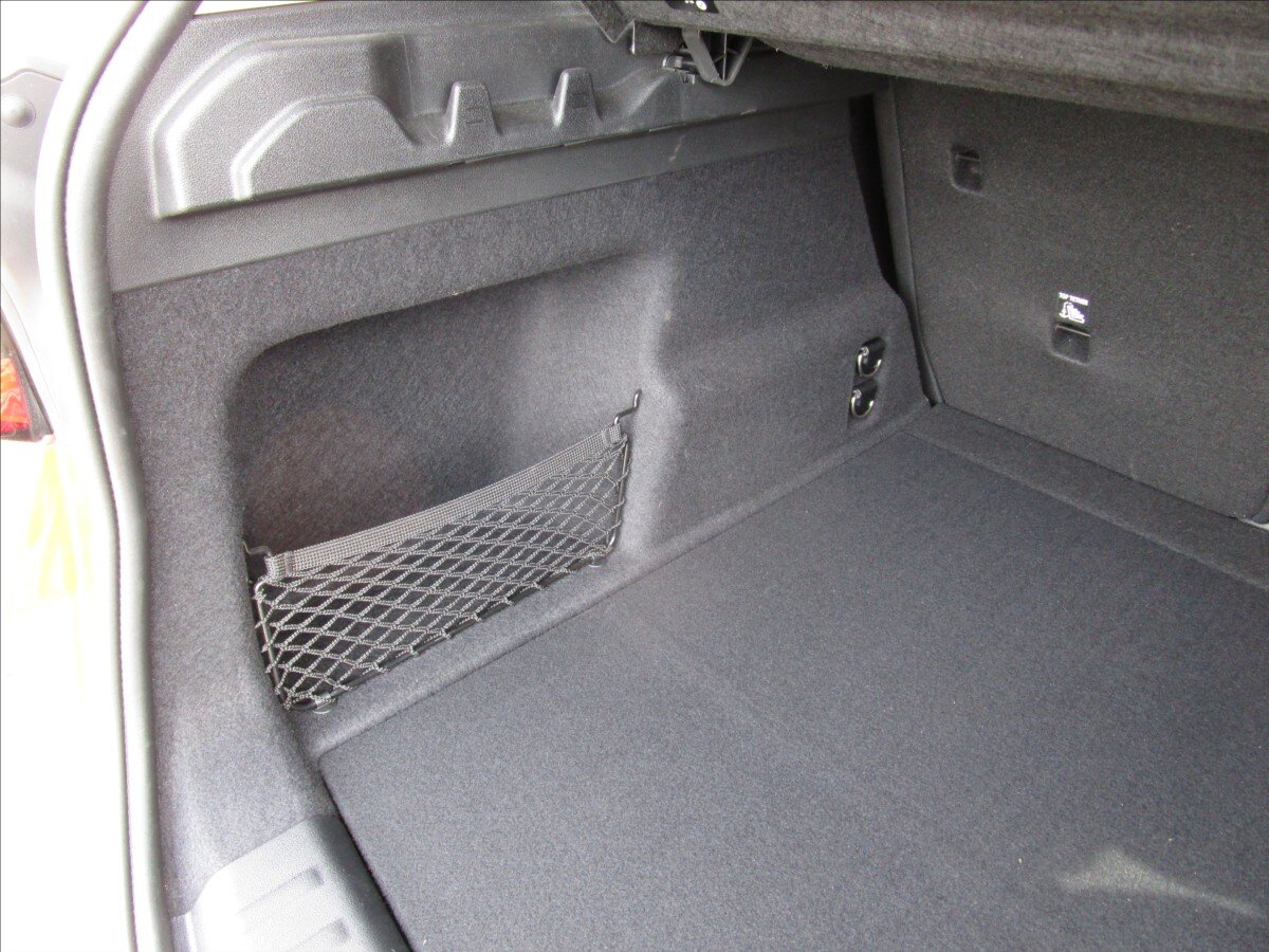 BMW X1 Kombi 1,5 l 110 kw