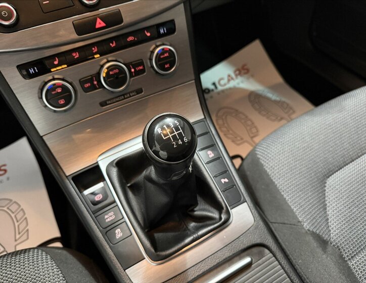 Volkswagen Passat Kombi 1,4 l 90 kw