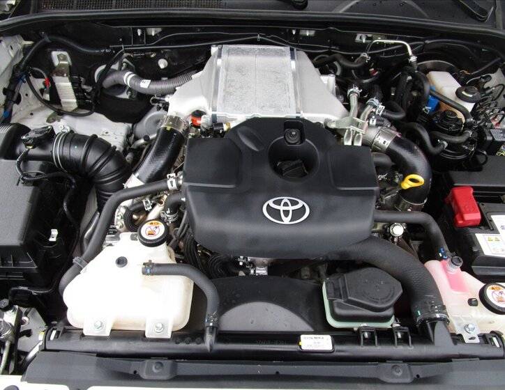 Toyota Hilux Pick-up 2,4 l 110 kw