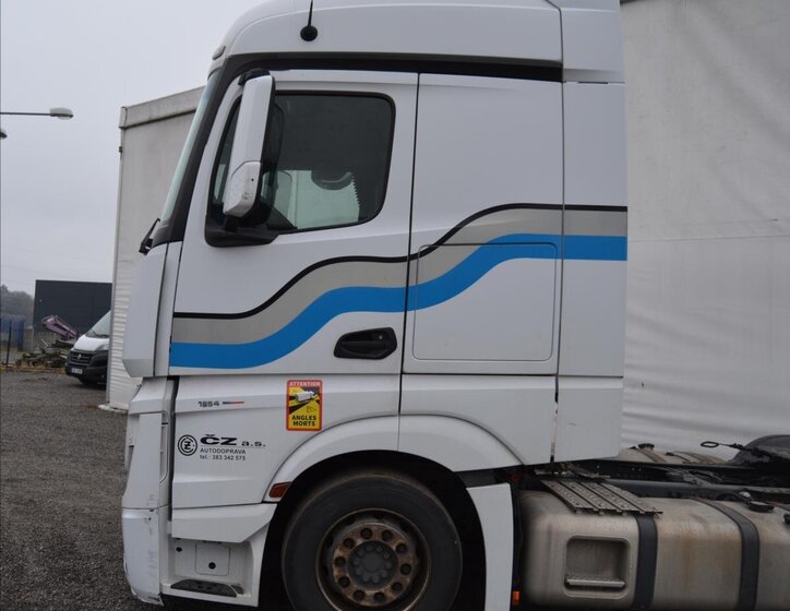 Mercedes-Benz Ostatní 2