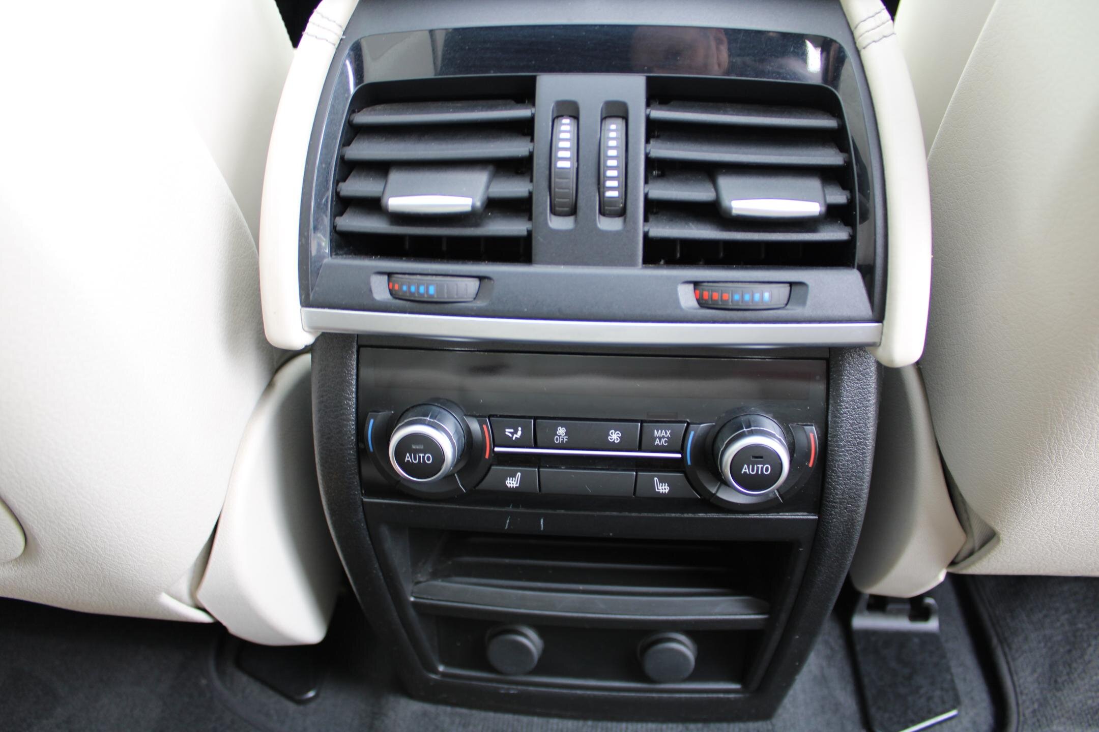 BMW X5 SUV / Terénní 3,0 l 225 kw