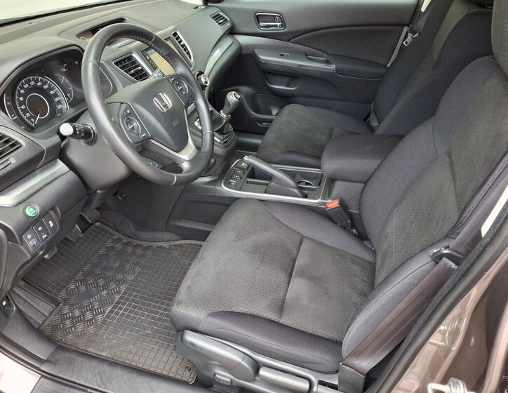 Honda CR-V SUV / Terénní 2,0 l 114 kw