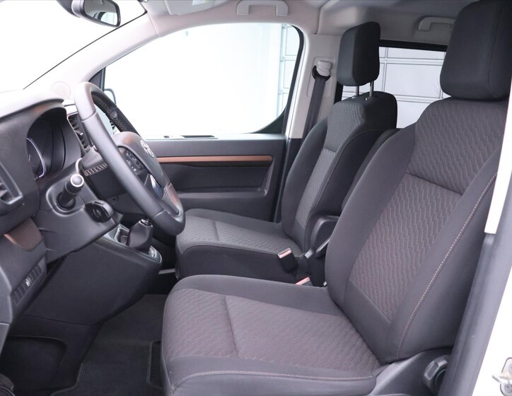 Toyota ProAce Verso Kombi 2,0 l 110 kw