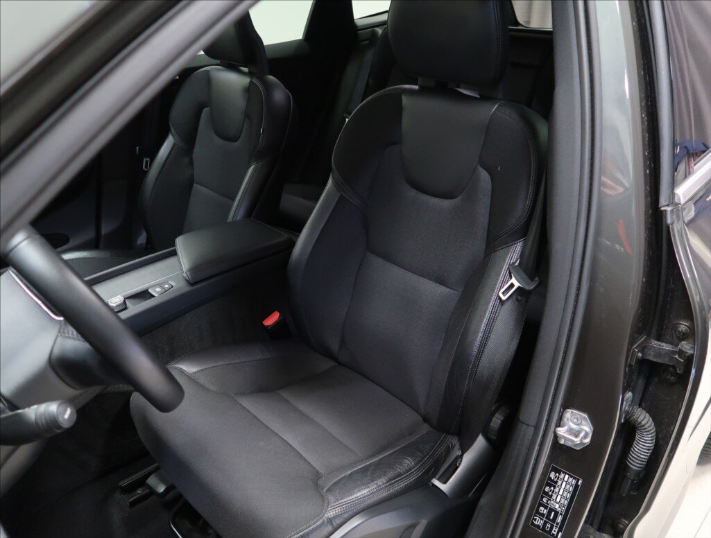 Volvo XC60 SUV 2,0 l 140 kw