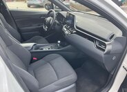 Toyota C-HR SUV / Terénní 1,8 l 72 kw