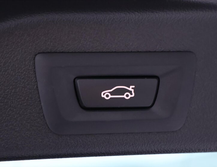 BMW X5 SUV / Terénní 3,0 l 245 kw