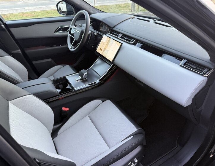 Land Rover Range Rover Velar SUV / Terénní 3,0 l 221 kw