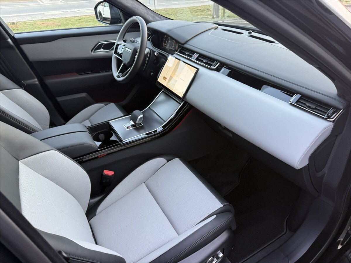 Land Rover Range Rover Velar SUV / Terénní 3,0 l 221 kw