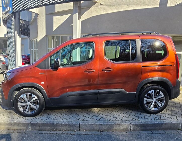 Peugeot Rifter VAN / Minibus 1,2 l 96 kw